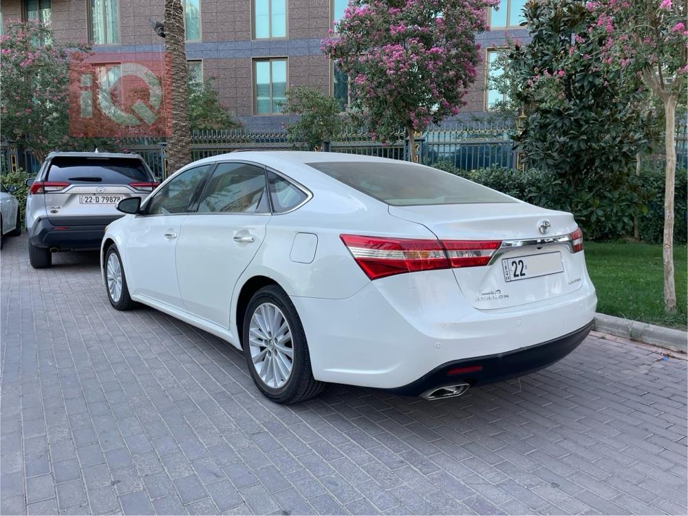 Toyota Avalon